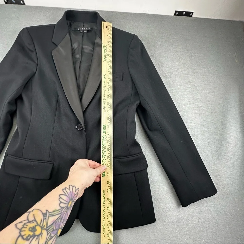 Theory Women’s High-Shine Lapel Wool Blend Blazer Size M Black EUC